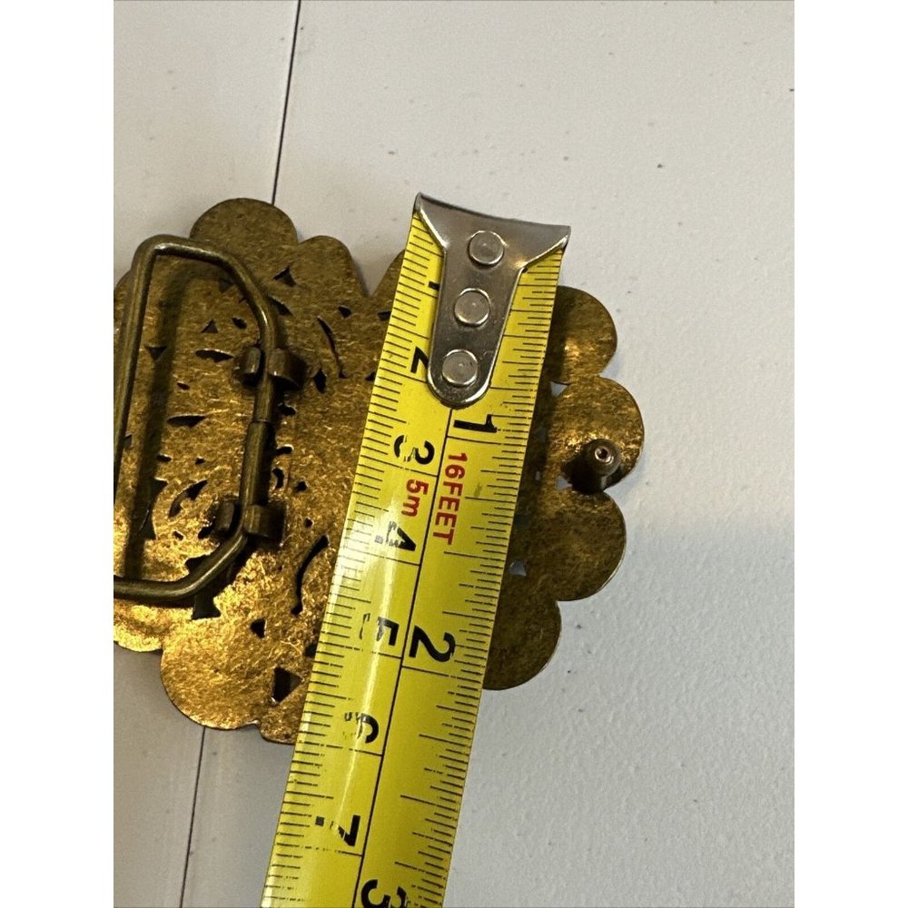 Unique Brass Tone Heart Shaped Belt Buckle With Clear Iridescent Stones 3” By 2” - Picture 12 of 15